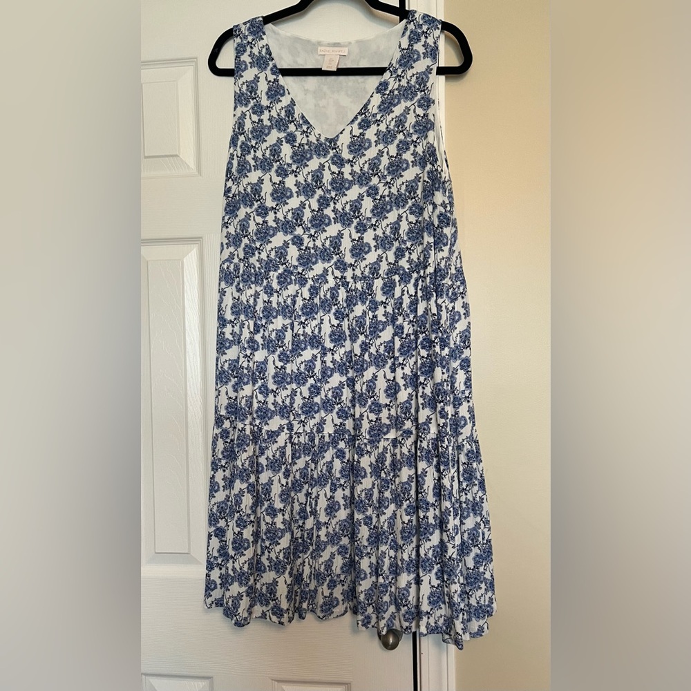 Rachel Ashwell sleeveless blue and white floral tiered midi dress in size L